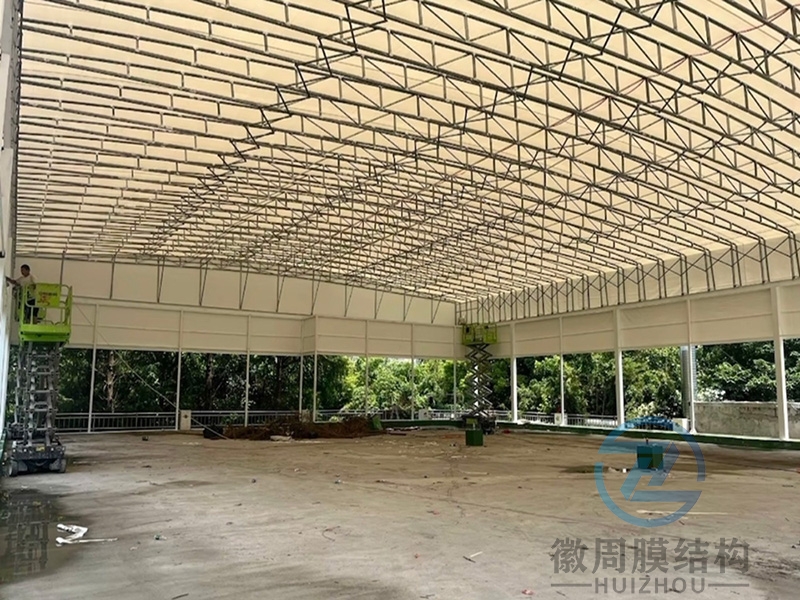 籃球場電動遮陽雨棚