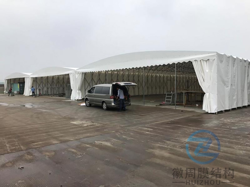 移動(dòng)推拉雨篷
